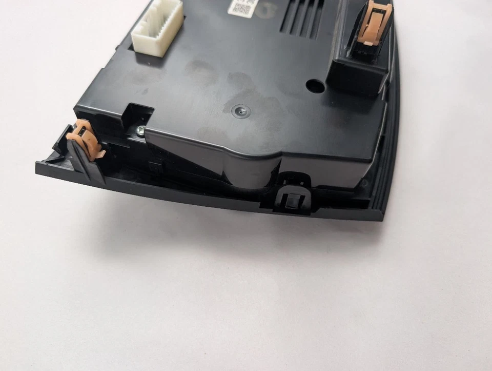 Used A/C Selector Switch fits: 2010 Suzuki Kizashi w/heated seats Grade A - Imagem 4 de 4