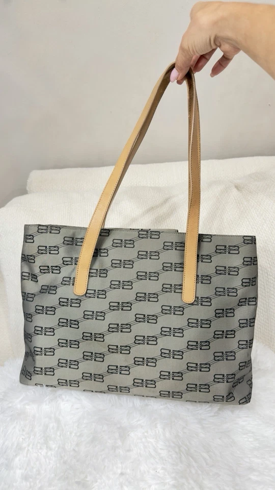 Bolso de Mano Balenciaga Clásico Patrón BB Foto 2 de 4