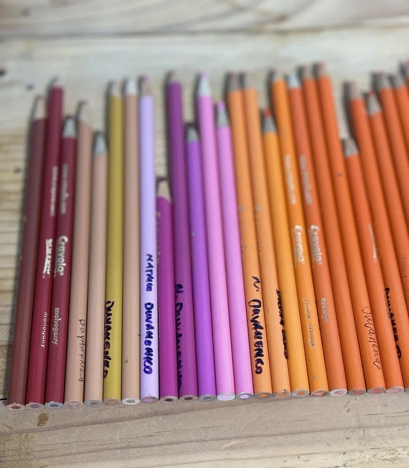 Lote a granel de lápices de colores Crayola vintage suministros de arte coloridos F72Q Foto 3 de 4