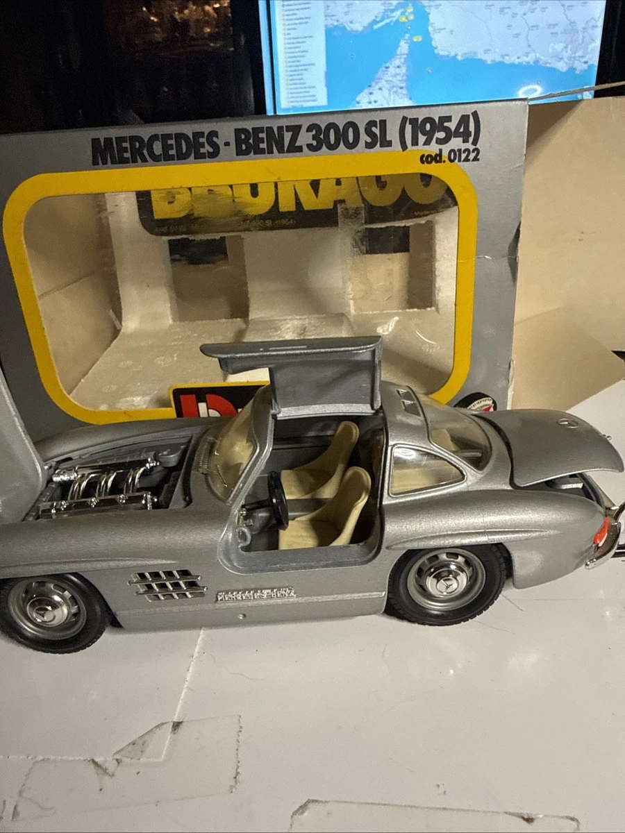 Bburago Mercedes-Benz 1:18 Scale Diecast & Toy Vehicles for sale