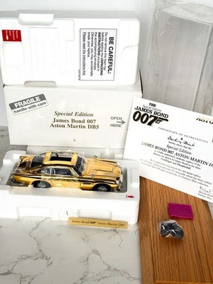DANBURY MINT ASTON MARTIN DB5 JAMES BOND VERGOLDETES MODELL BRANDNEU mit Ständer 