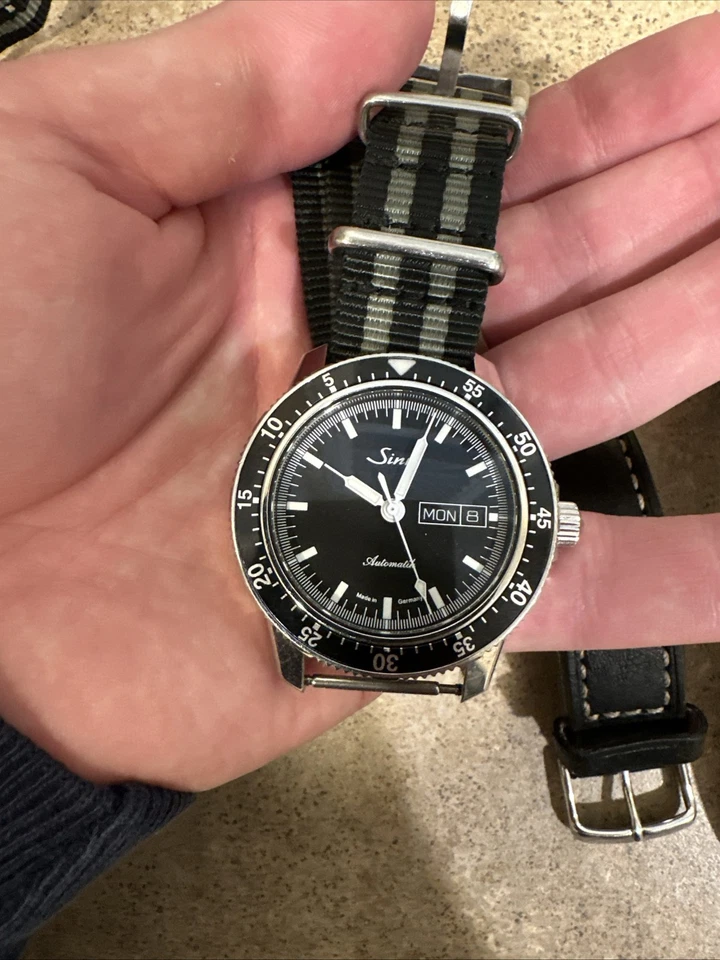 Reloj de buceo Sinn 104 para hombre Foto 4 de 4