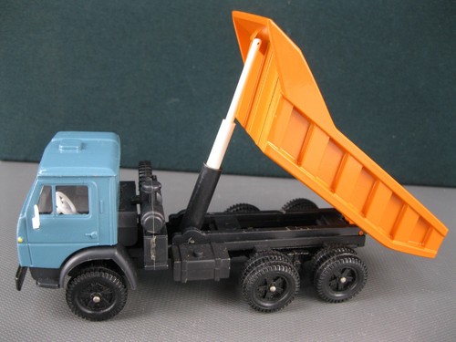 KAMAZ 5511 Volquete COCHES SOVIÉTICOS MODELO A ESCALA 1:43 RUSO DIECAST CAJA METÁLICA URSS - Imagen 12 de 20