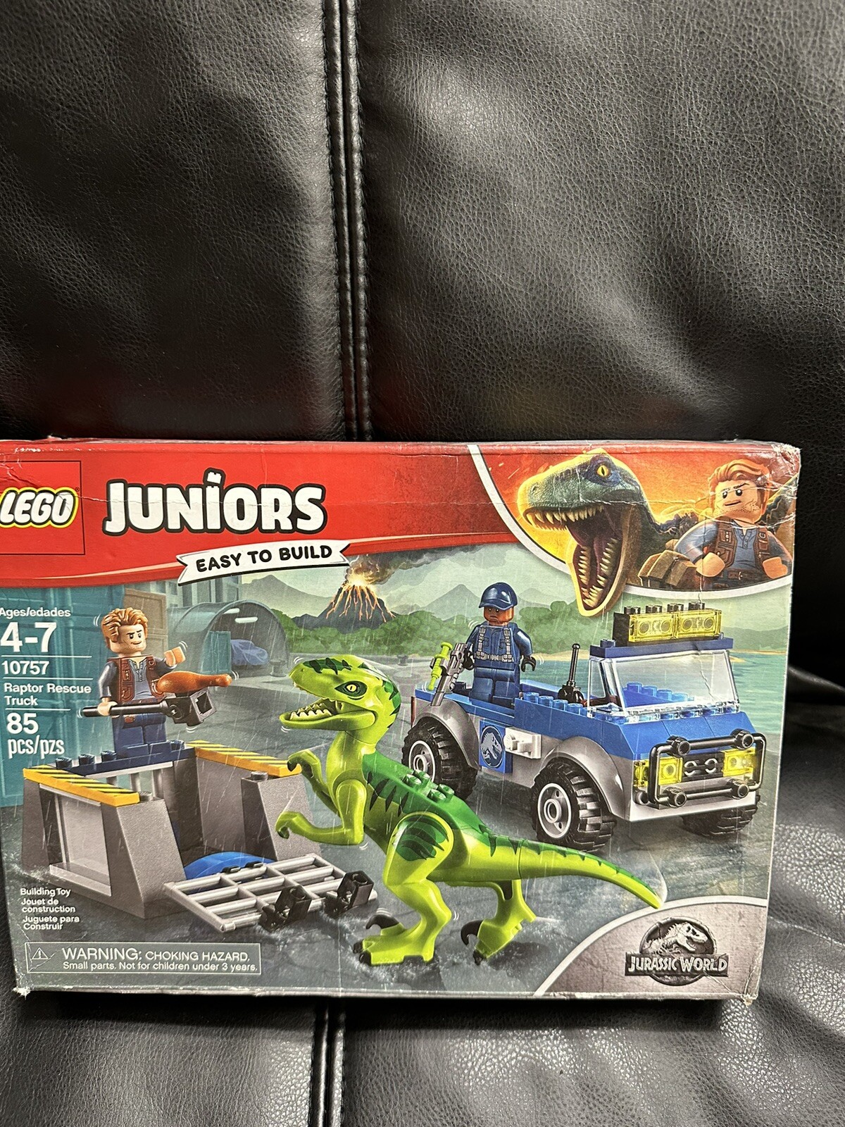 Lego Juniors 10757 Jurassic World Raptor Rescue Truck New (Damaged Box)