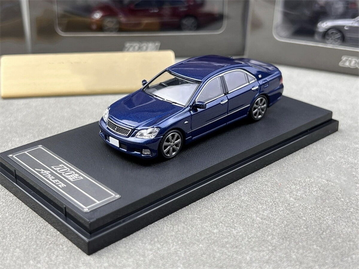 Zoom 1/64 Scale Toyota Crown Athlete GRS184 Blue Diecast Car