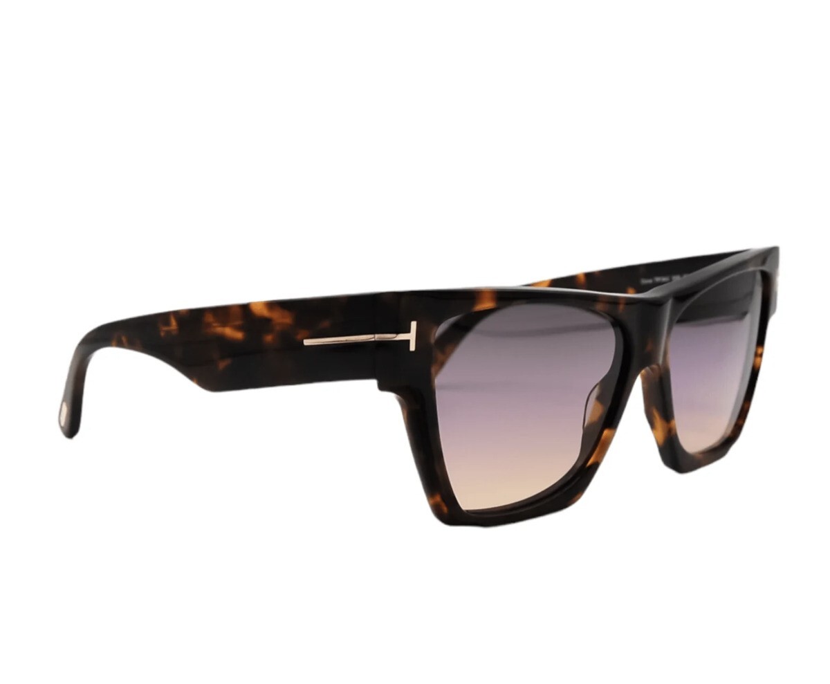 Солнцезащитные очки TOM FORD DOVE FT0942 55B в цветной оправе Havana с градиентными линзами 44890₽