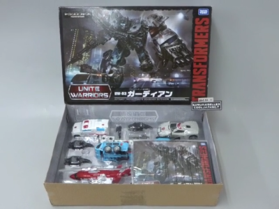 Transformers Unite Warriors UW-03 Guardian Action Figure Takara