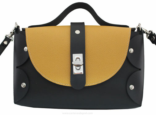 Bolso de cuero con asa de mano y bandolera negro solapa mostaza