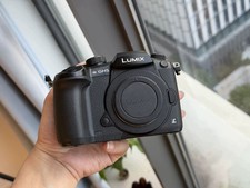 Panasonic Lumix GH5 DC-GH5 20.3MP Micro 4/3 Mount Mirrorless Camera Body Only