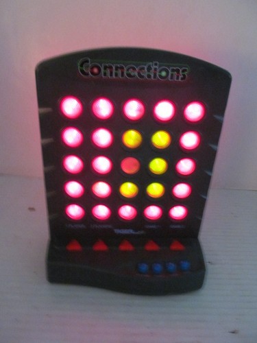 Tiger Connections Electronic Game for 1 or 2 Players, Connect 4, No Battery Door