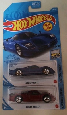 Lot of 2 Hotwheels NISSAN R390 GTI Both Color Variations Blue And Red