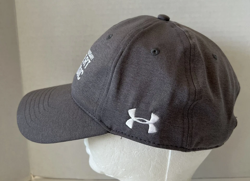 Sombrero Torneo de Golf Clásico Desert 60 Aniversario con Prendedor Voluntario Gris OSFA Foto 4 de 4