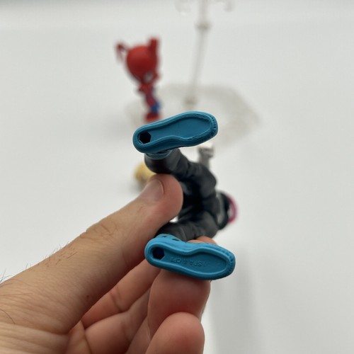 Figura de acción Marvel Legends Spider Gwen Stilt Man Wave Gwen Stacy 6 pulgadas sin BAF - Imagen 6 de 9