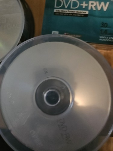 Huge Lot Of New DVD-RW/R/MINI DVD-RW w/ Cases & Sleeves - Picture 6 of 8