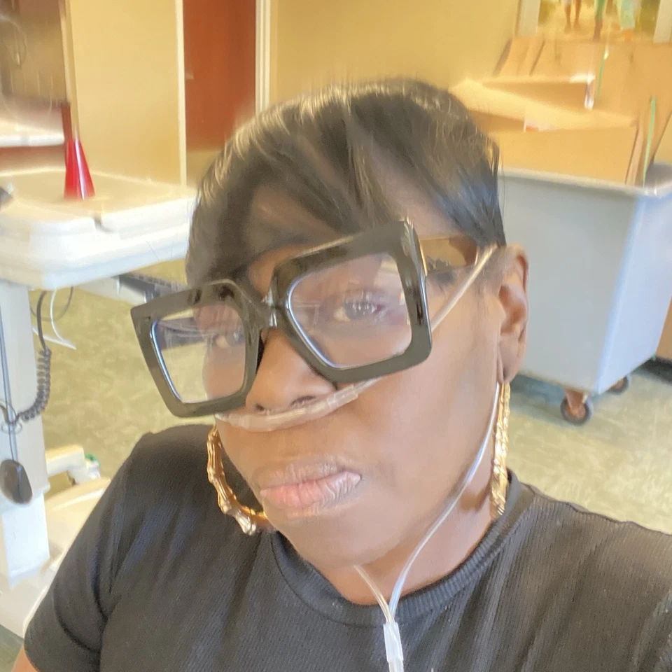 Necesito un scooter de movilidad. He estado en el hospital durante casi 6 Foto 2 de 2