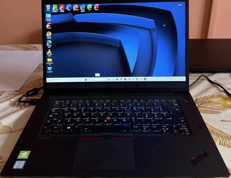 Lenovo ThinkPad P1 G2 · i7-9750H · 32GB · 1TB, foto 1 di 5