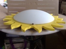 Milchglas Deckenlampe / Wandlampe / Leuchte rund 47cm. Sonnenform zweiflammig