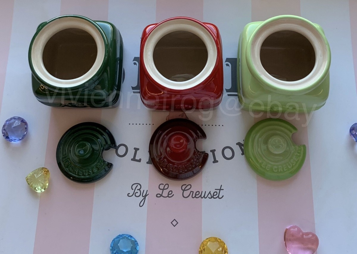 LE CREUSET SET OF 3 MINI SAUCE SPICE GREEN RED AND LIGHT LE CREUSET SET OF 3 MINI SAUCE SPICE GREEN RED AND LIGHT