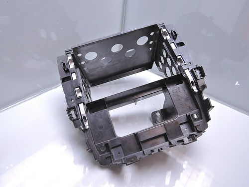 MERCEDES R W251 RADIOSCHACHT DIN SCHACHT RAHMEN 2516800014 (MT72)