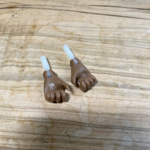 GI Joe African American Kung Fu Grip Replacement Pair Hands - Picture 2 of 2