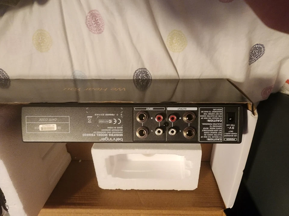 Behringer MINIFBQ FBQ800 Ultra-Compact 9-Band Graphic Equalizer no Manual - Image 3 of 4