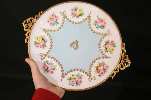piatto porcellana Luigi XV decorato mano bordo ottone oro francese centrotavola - Picture 14 of 24