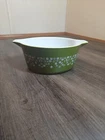 Pyrex Crazy Daisy Spring Green Casserole  475-B 2 1/2 Quart