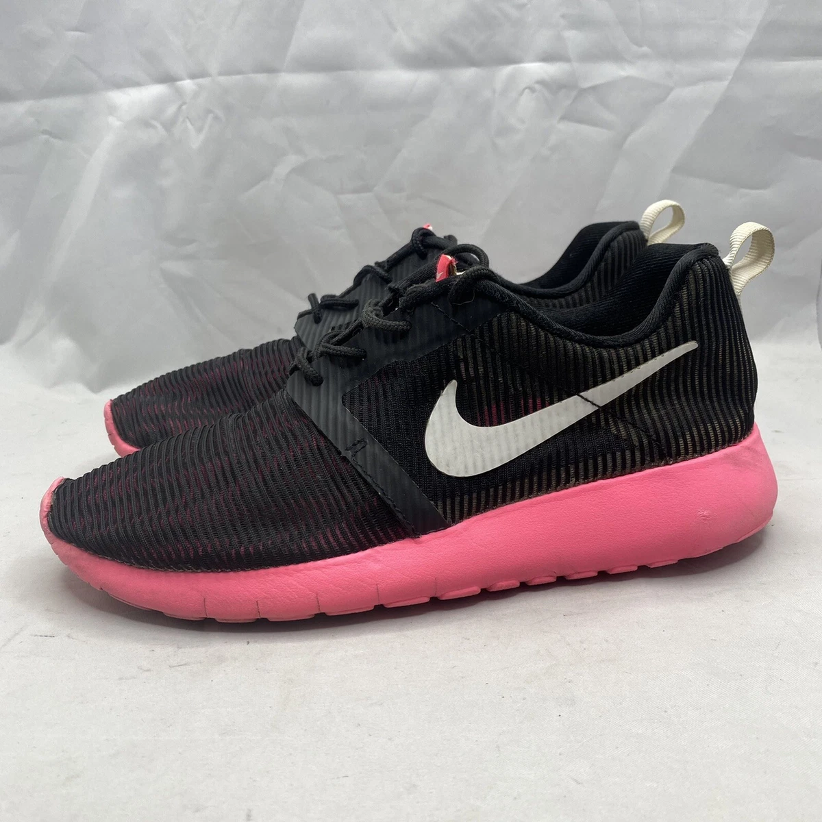 How much do 2025 nike free runs weigh