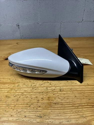 2011-2015 HYUNDAI SONATA Door Mirror Turn Signal Right Passenger Paint Code WHC