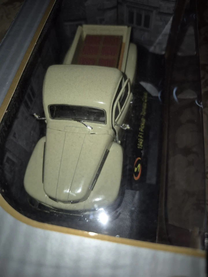 1949 FORD F1 DIECAST PICK UP TRUCK, 1:32 SCALE - Image 3 of 4