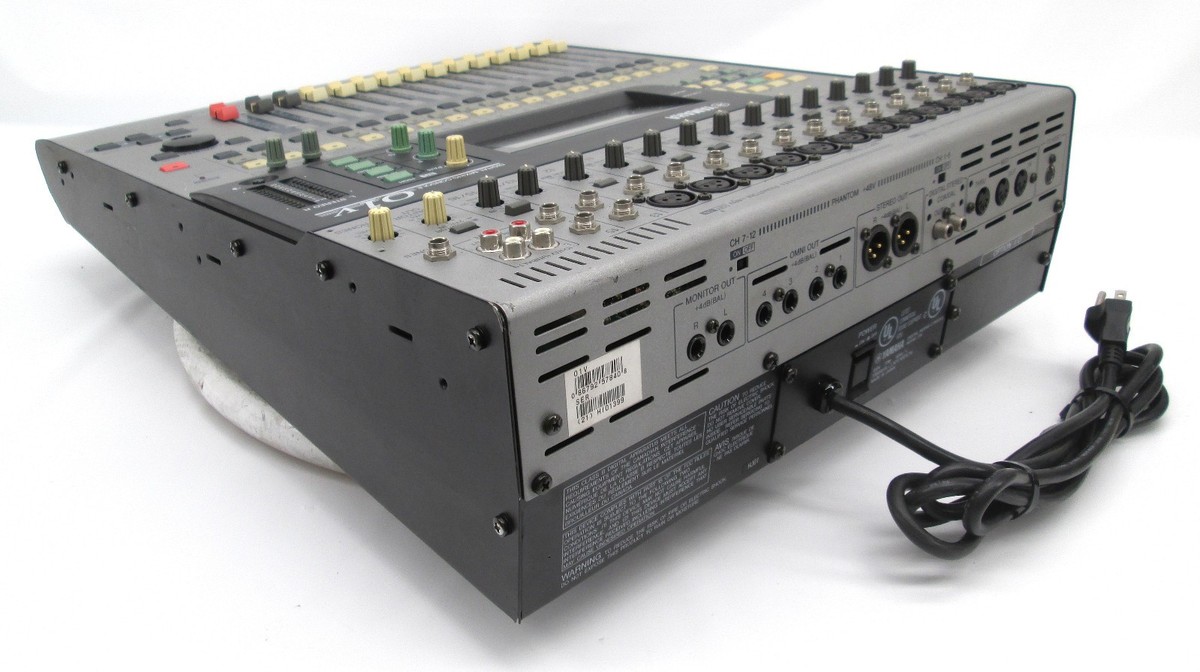 Yamaha 01v 16-Channel Digital Recording Mixer Mixing Console O1v