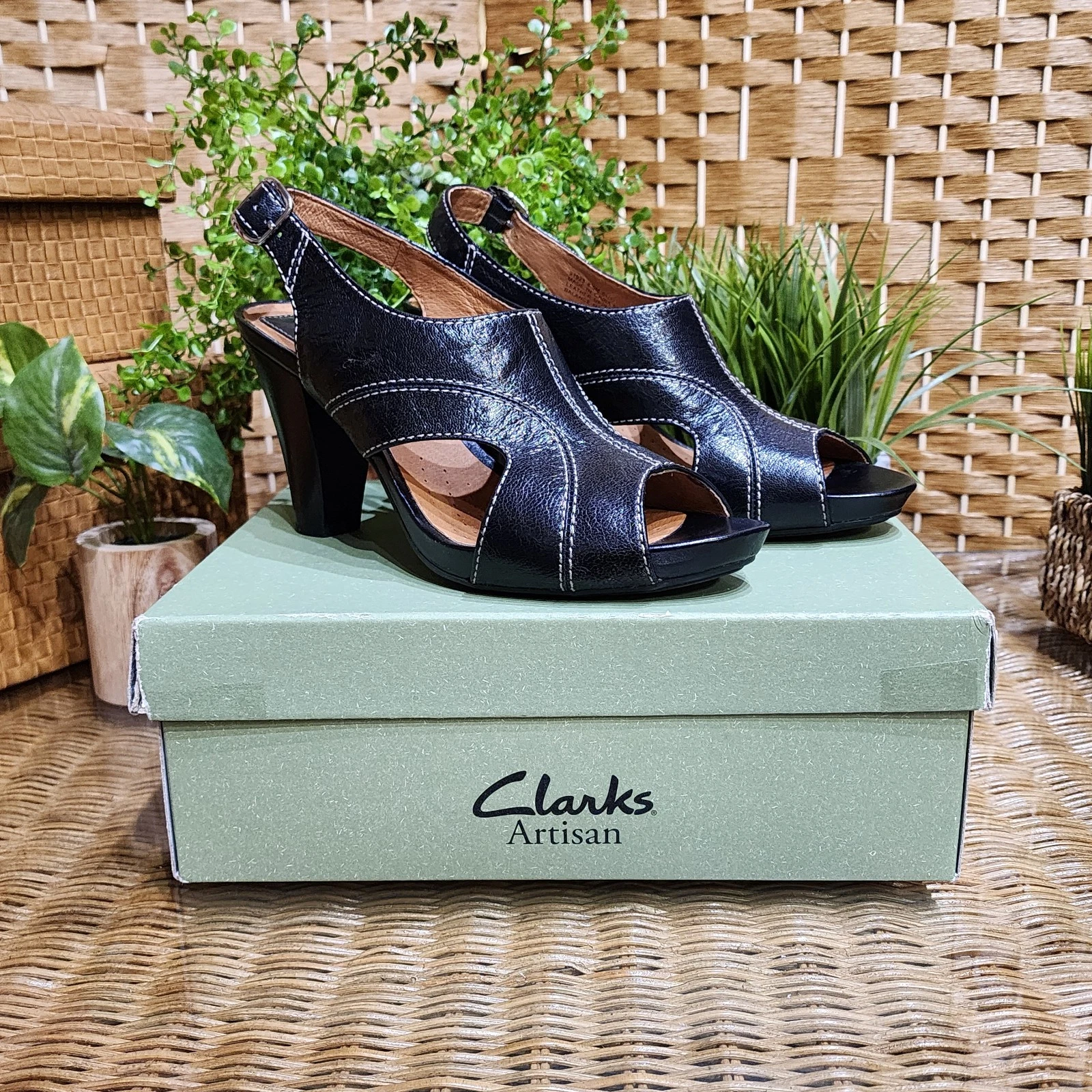 Sandali donna Clarks neri con tacco nero Lea Artisan taglia 8 5