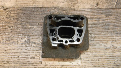 Echo PB 8010T 8010T Genuine parts - Intake Insulator Manifold - Picture 9 of 10