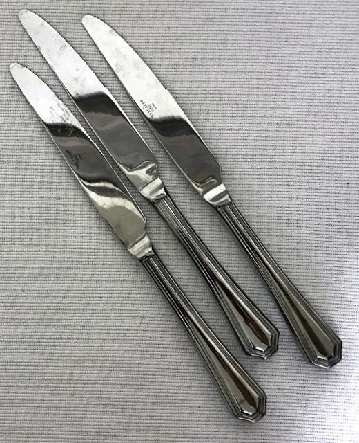 Wallace brand ware stainless CORONA aka MARLA flatware DINNER KNIFE