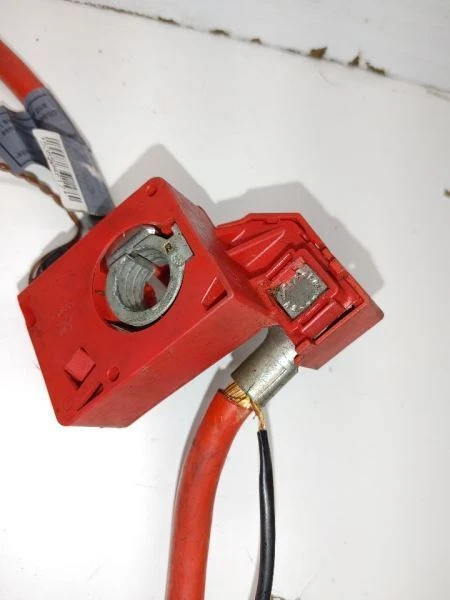 BMW 650I E63 2007 terminal de batería positiva Foto 3 de 4