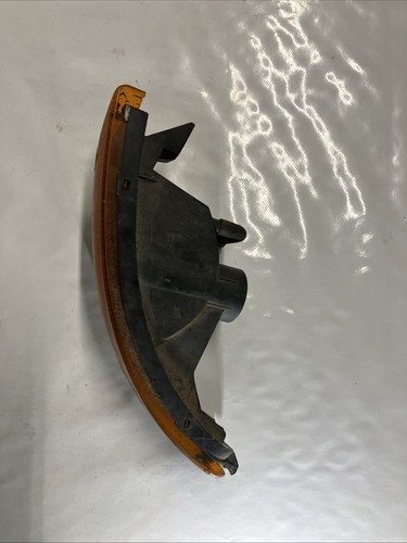 Genuine Subaru LH Front Bumper Indicator Fits: Impreza 92-98 V1-V4 DAMAGED! - Picture 3 of 7