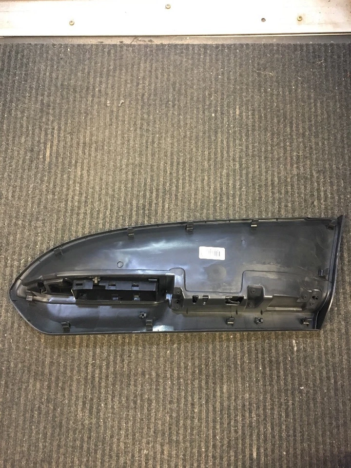 Panel de moldura de puerta genuino Dodge calibre 1KF511DVAB Foto 2 de 4