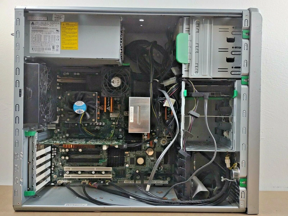 Estación de trabajo HP XW9400 2x AMD Dual Quad Core 2,1 GHz | 4 GB Ram 160 GB HDD Win XP Foto 2 de 4