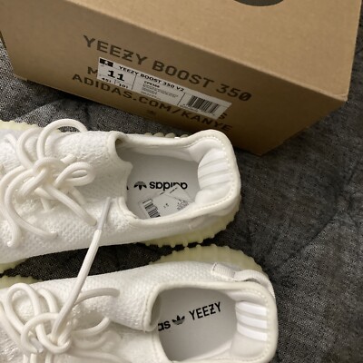 Size 11 - adidas Yeezy Boost 350 V2 Low Cream White / Triple White