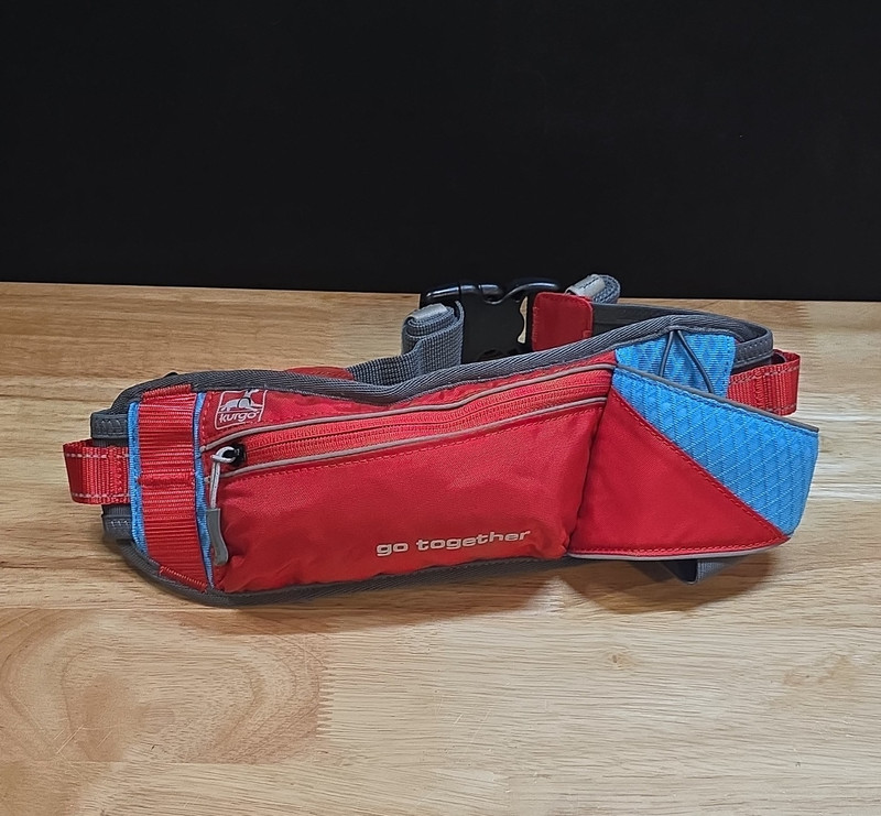 Kurgo Go Together Hiking Waist Pack Red/Blue/Gray 7L Adjustable 3 Zip Pockets
