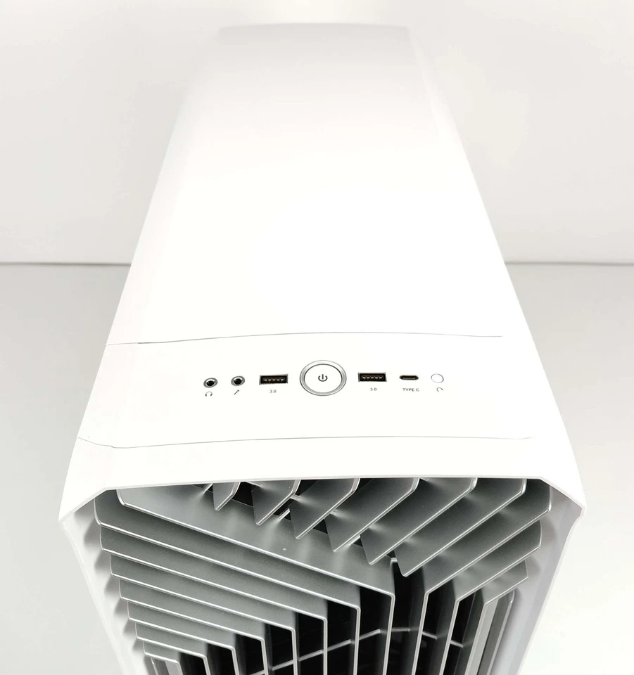 Fractal Design Torrent White TG Clear Tint (Modell FD‑C‑TOR1A‑03) – Gehäuse  - Bild 4 von 4