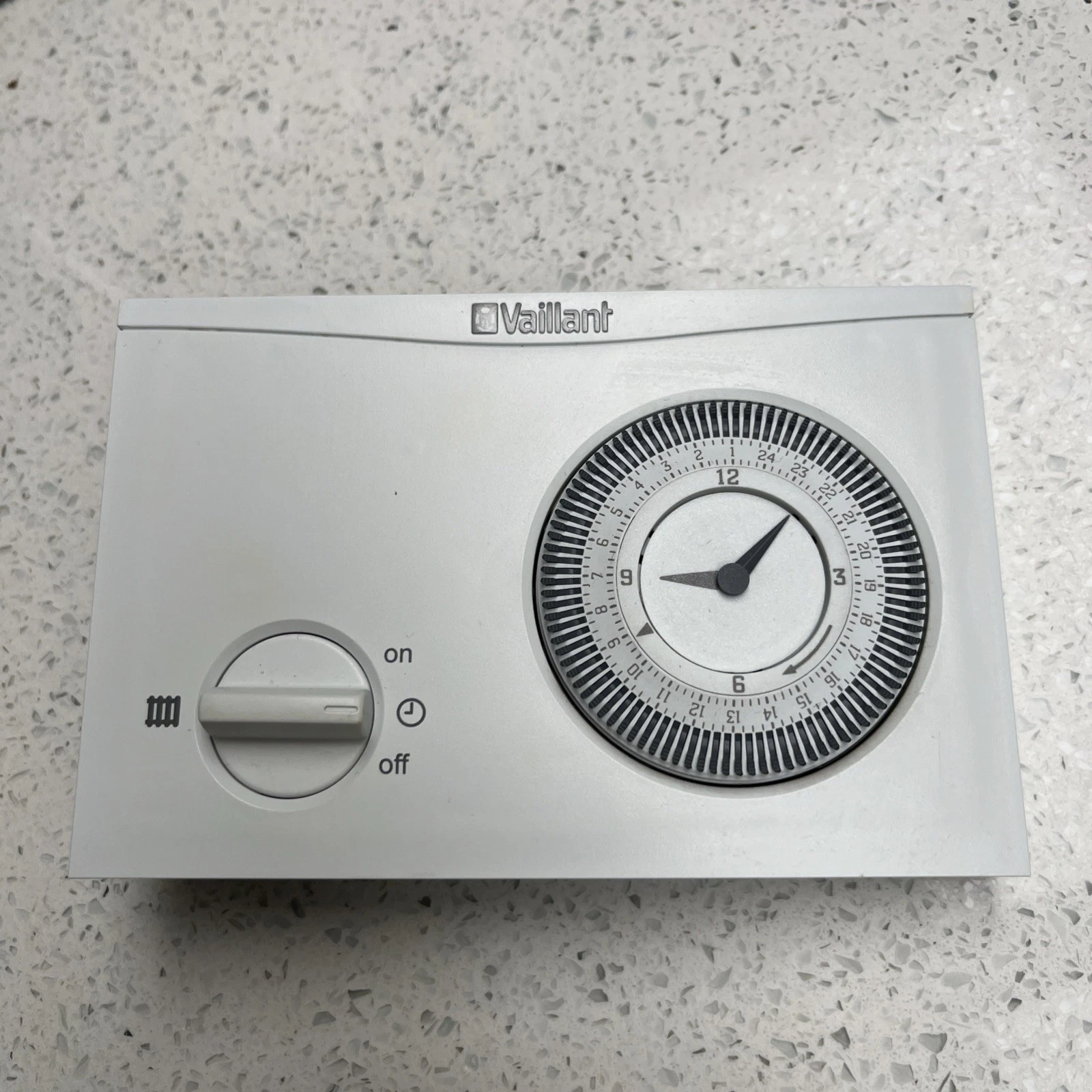 Vaillant timeSWITCH 150 Analogue Timer - 0020116882