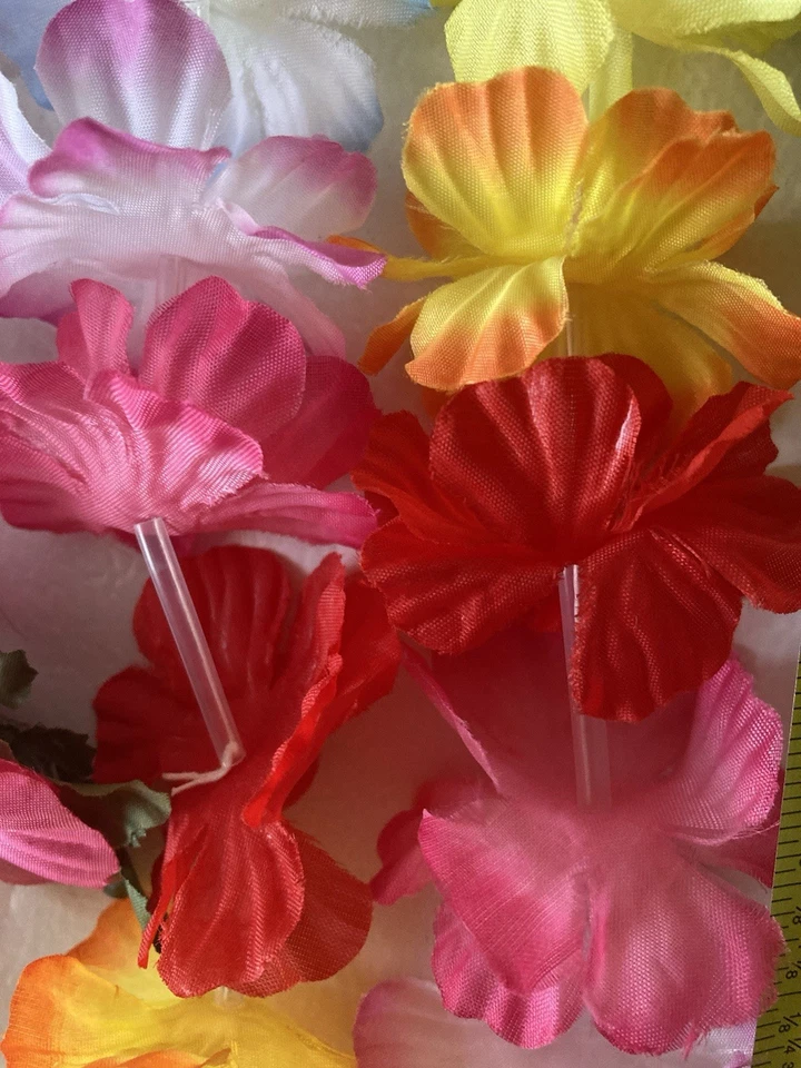 Collar estilo hawaiano flor leis y concha de 15 pulgadas Foto 3 de 4