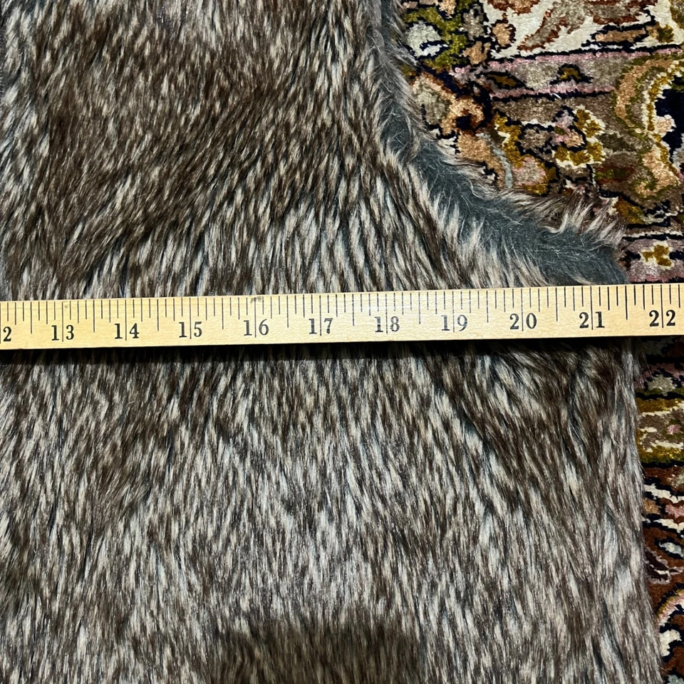 XL Vtg Y2K 90s Attention Womens Faux Fur Vest Zip Up Gray Brown - Image 4 of 4