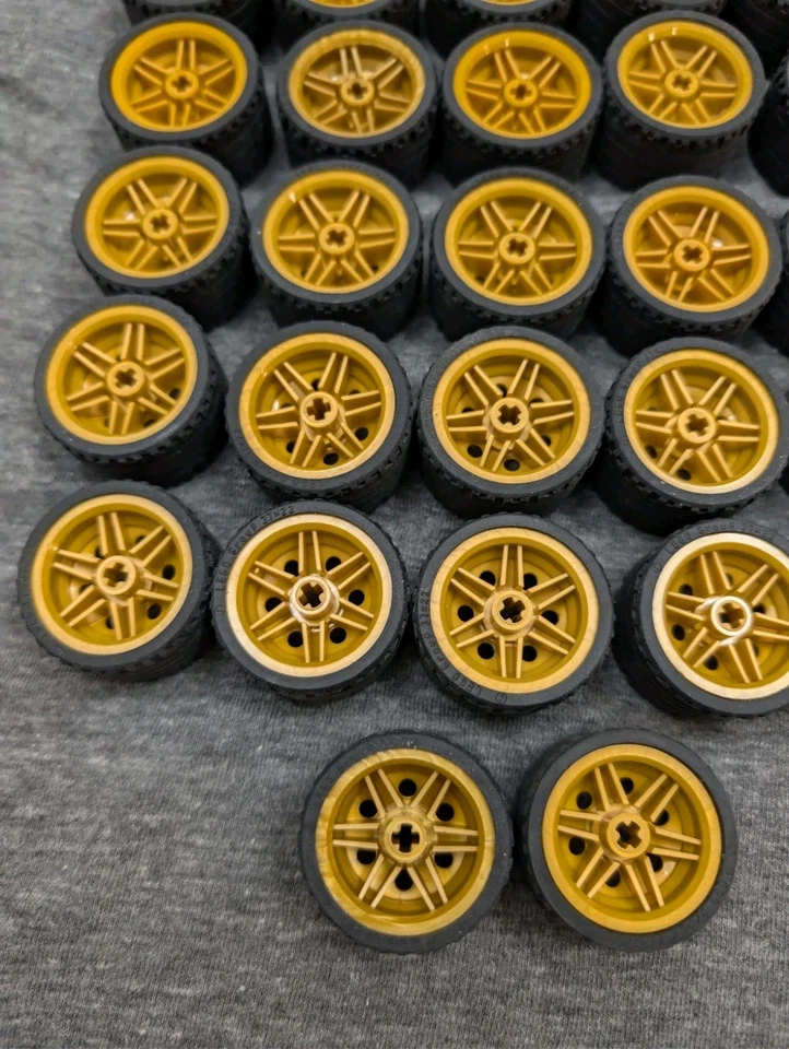 32pcs LEGO TECHNIC Rims Tires 37x22 Wheels Mindstorms Gold Car Vehicle - Image 2 of 4