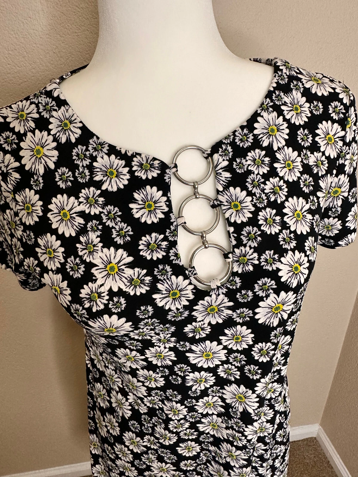 VETEMENTS Abito Chaus donna tubino piccolo nero bianco floreale maniche corte