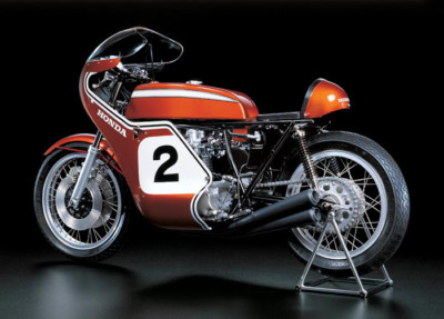 Tamiya 23210 Honda CB750 Racing Semi-Assembled Premium Model 1/6