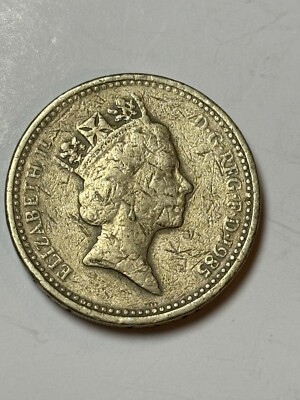 1985 United Kingdom Queen Elizabeth II One Pound Coin Welsh Leek