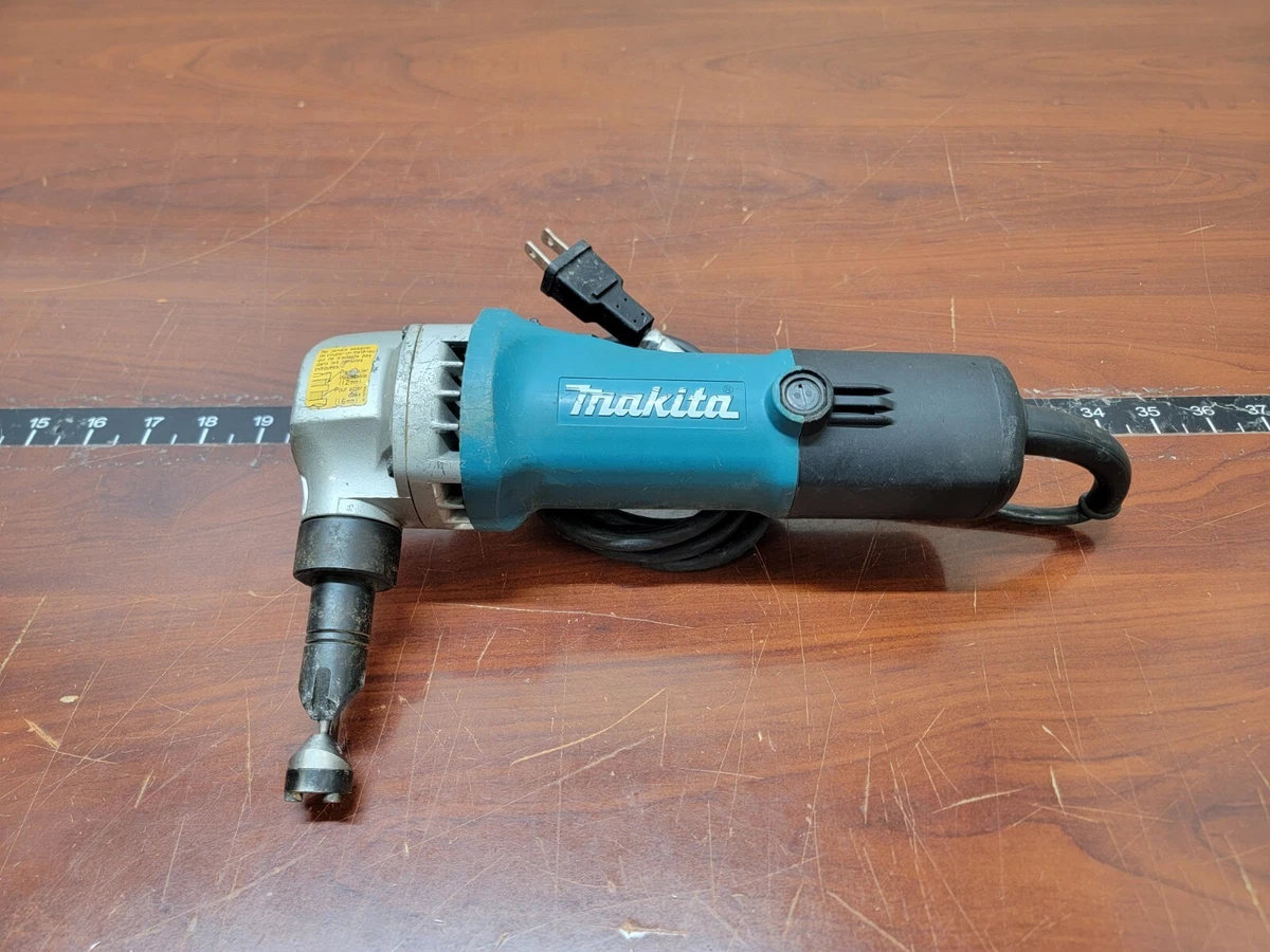 Makita JN1601 5 Amp 16 Gauge Nibbler c x 761768380055 eBay
