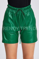 High-Waisted Leather Shorts – Premium Sheepskin | Stylish 4-Pocket Utility Look